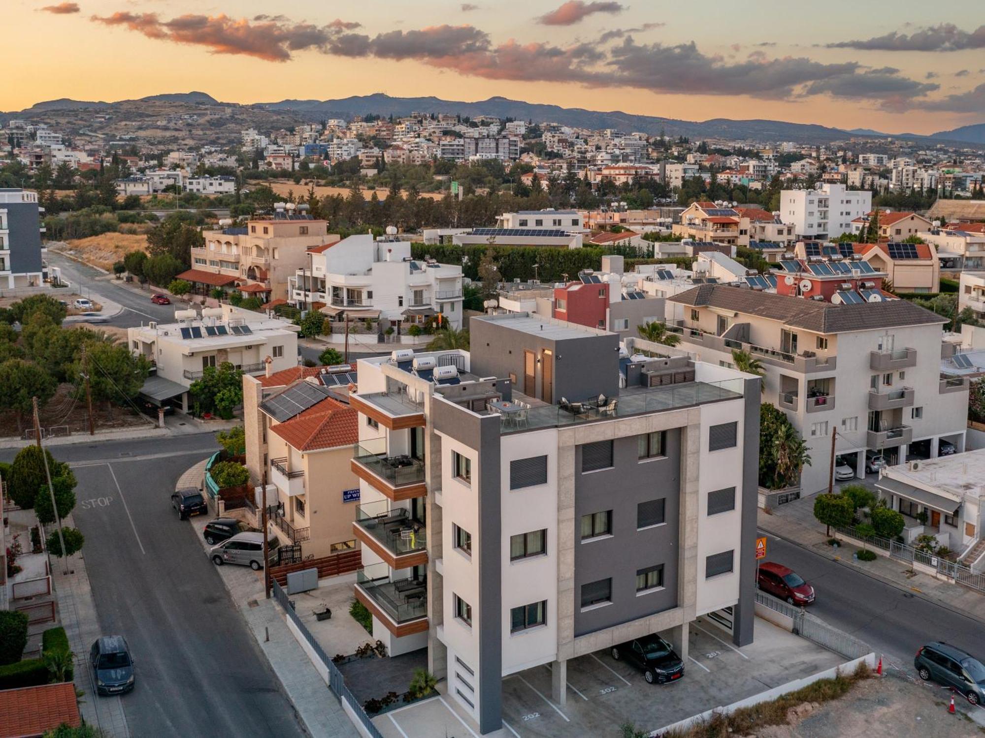 Sanders Palama Limassol Apartment Luaran gambar